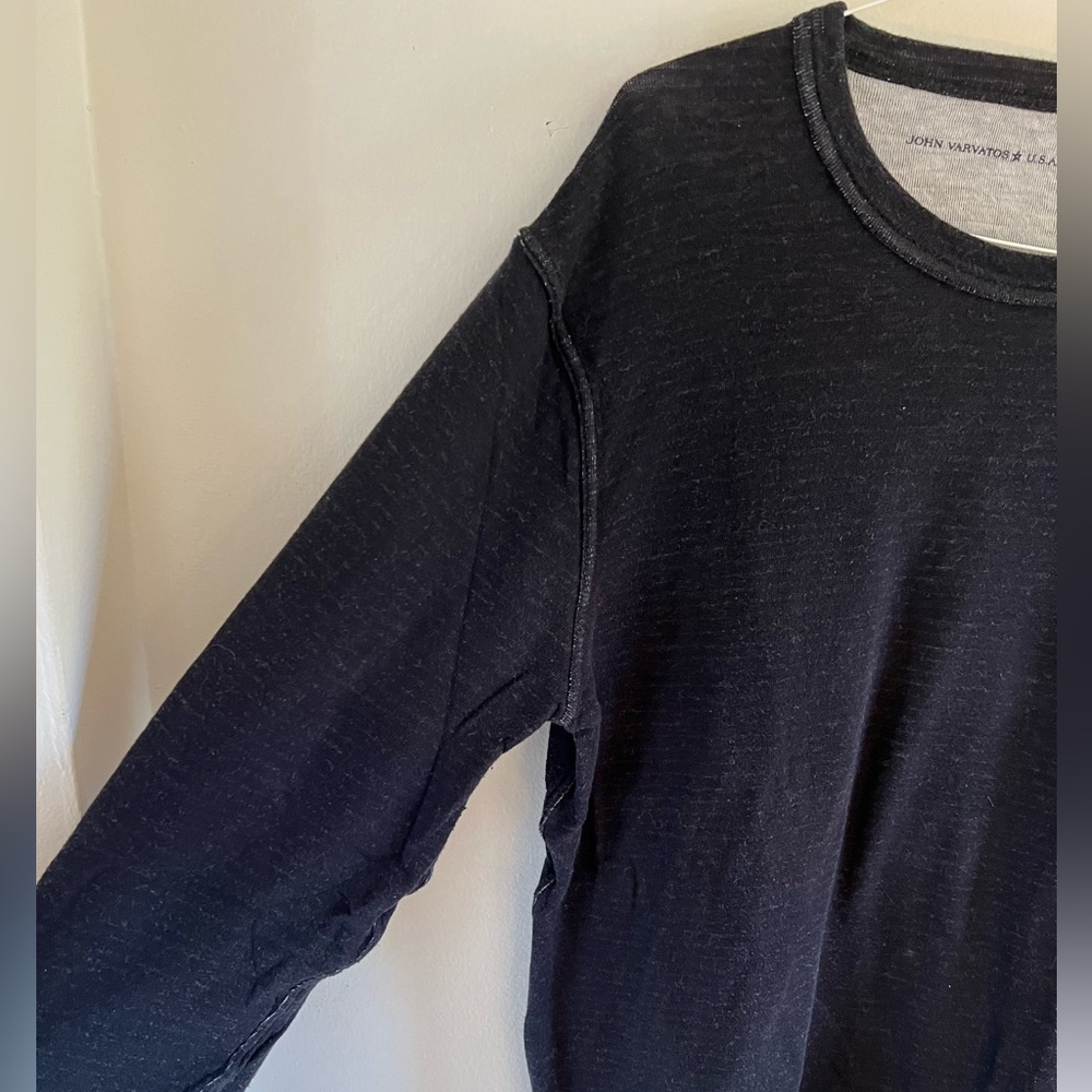John Varvatos Star USA Men’s Black and White Reversible Sweatshirt. Size: L